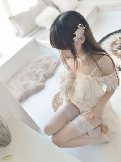 国产美女自卫慰水app_BD英语免费在线播放