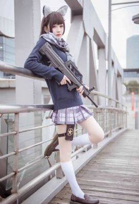 三个人每人c我半小时的故事_DVD免费播放