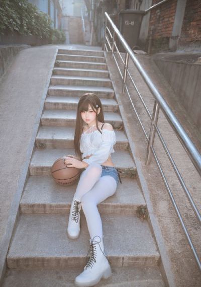 女教师在办公室被躁在线播放_BD国语手机在线观看