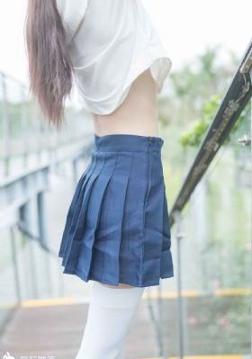 丰满老师2和学生中文在线观看_4K在线手机播放