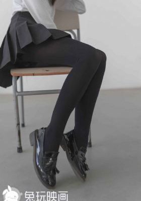 女空乘脱制服露内衣丝袜图片_DVD手机在线观看