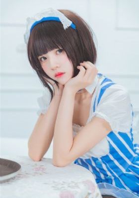 胸罩内半个奶都露了出来_4K在线播放