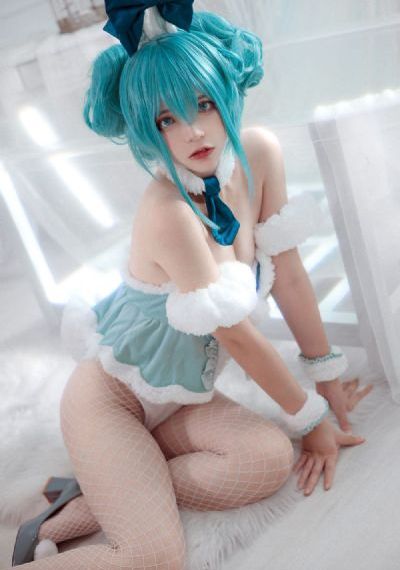 亚洲精品一区二区18激情日本_HD高清电影在线