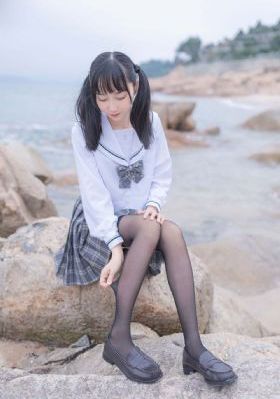 乱伦片中文字幕_超清版蓝光版中文字幕包